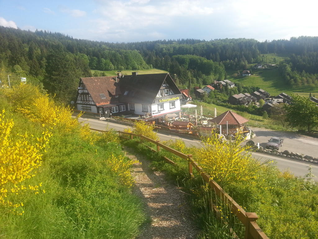 Hotel-Berggasthof Schwarzwaldperle Sasbachwalden Dış mekan fotoğraf
